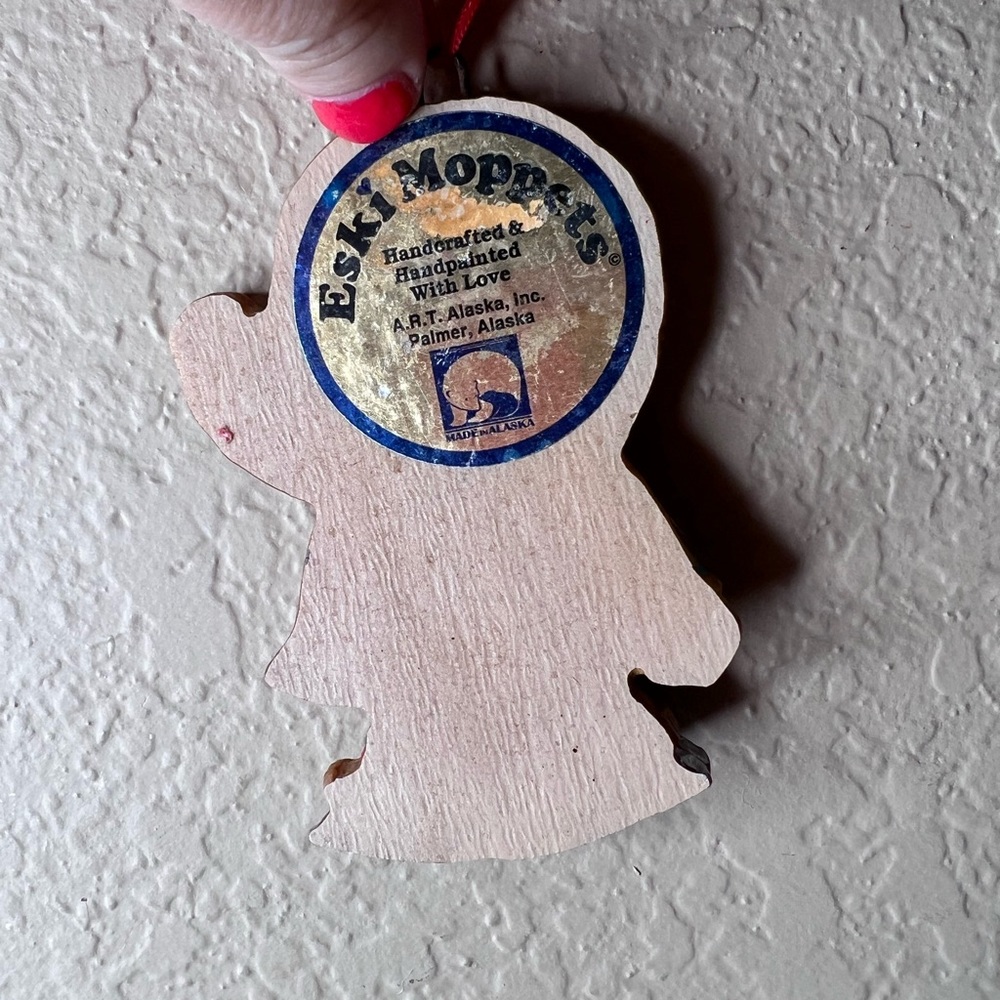 Vintage 1993 Eski Moppets Alaskan Girl Ice Skating Christmas Ornament, J. Reid - Picture 4 of 7